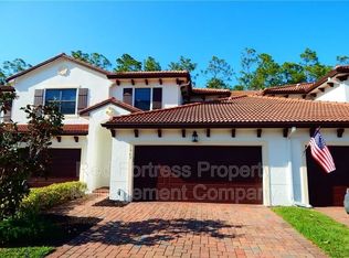7963 Bristol Cir, Naples, FL 34120
