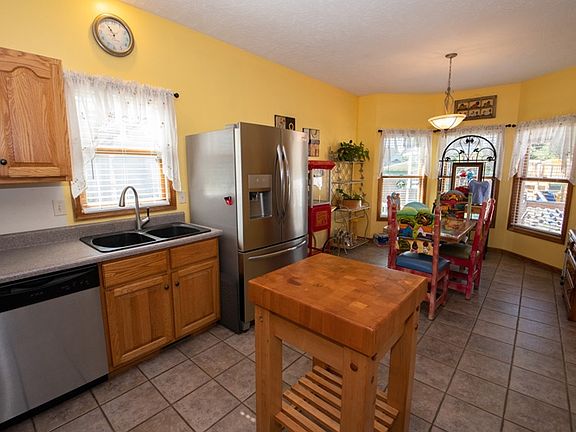 5th image of 54153 Stonebridge Dr