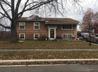 375 Amesbury Dr, Columbus, OH 43230