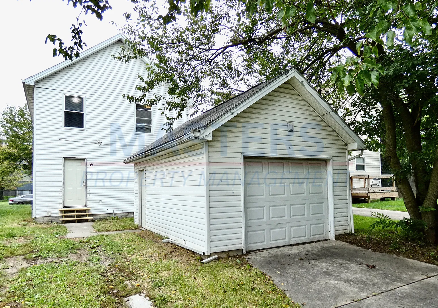 2242 Kent St — Photo 3