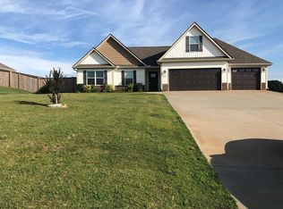 819 W Keepsake Ln, Inman, SC 29349