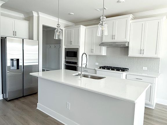 5th image of 5340 Milford Dr