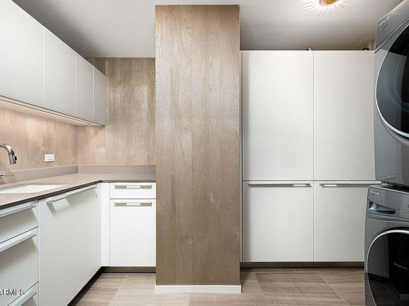 4th image of 7120 E KIERLAND Boulevard #917