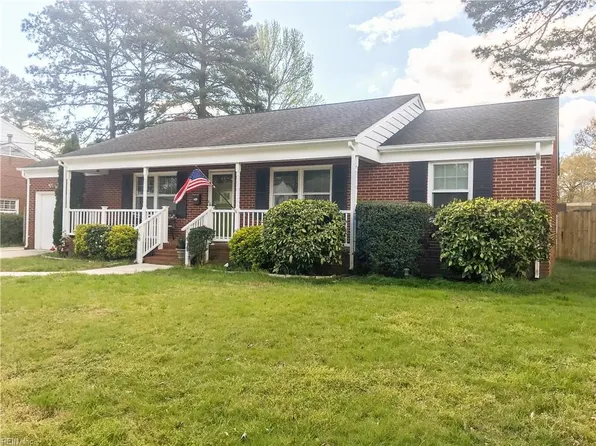 68 Croatan Rd, Newport News, VA 23606