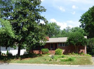1239 Paddock Cir, Charlotte, NC 28209