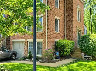 6354 Tisbury Dr, Burke, VA 22015