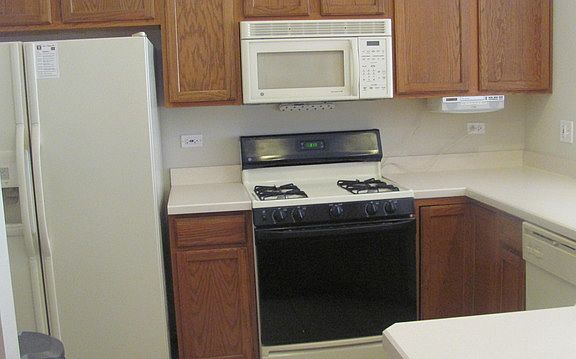 5th image of 2884 Stonewater Dr