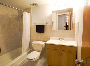 9830 Sayre Ave APT 2, Chicago Ridge, IL 60415