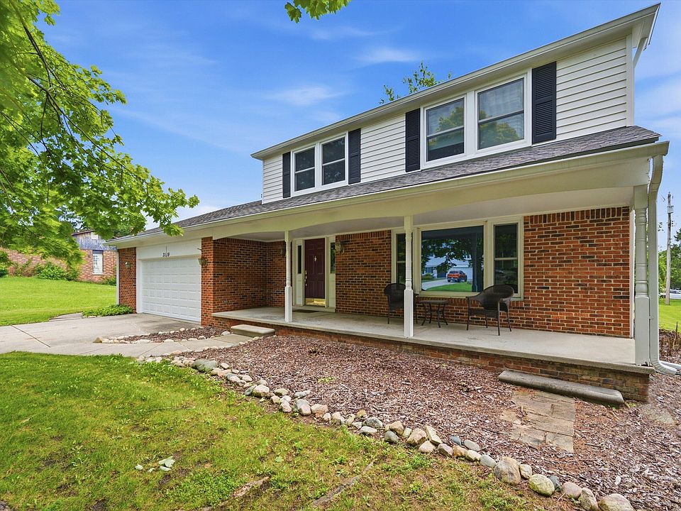 1st image of 3919 Orchard View Ave