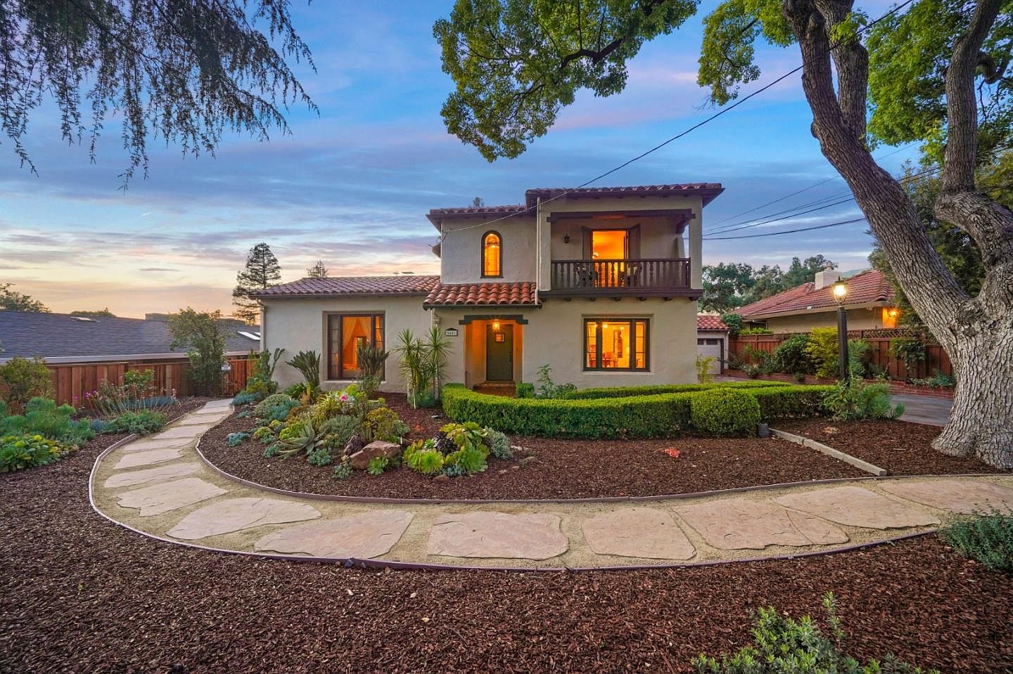 5401 Greenside Dr