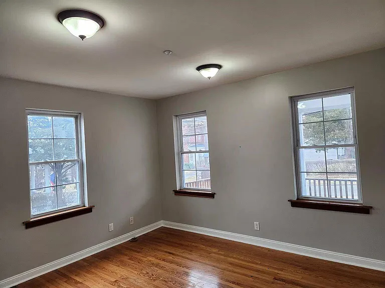 723 Hudson Ave #1 — Photo 16