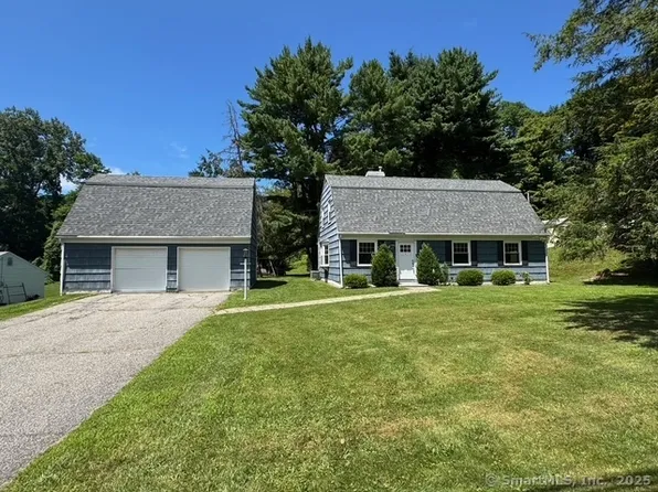 4 Hawley Road, Danbury, CT 06811