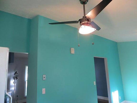 5th image of 6542 Centennial Dr