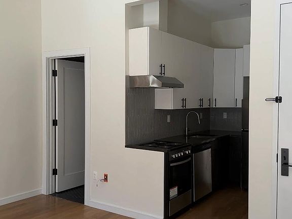 5th image of 55 W 86th St #3F