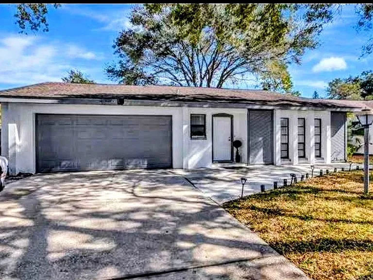 1733 Evans Dr — Photo 8