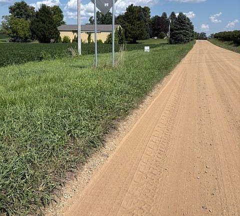 4th image of Maple Grove Rd