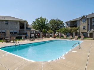 3203 N 121st Plz #3205, Omaha, NE 68164