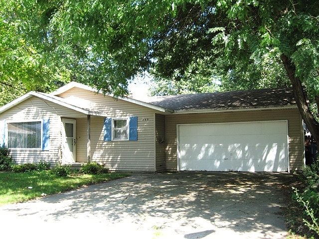 1st image of 299 Edgemere Ct