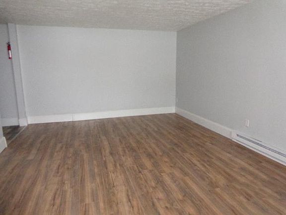 3rd image of 1111 N Elm St APT C