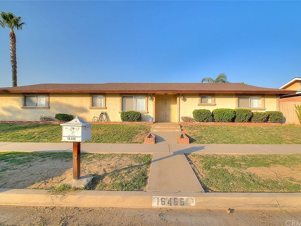 1st image of 16466 Iris Dr