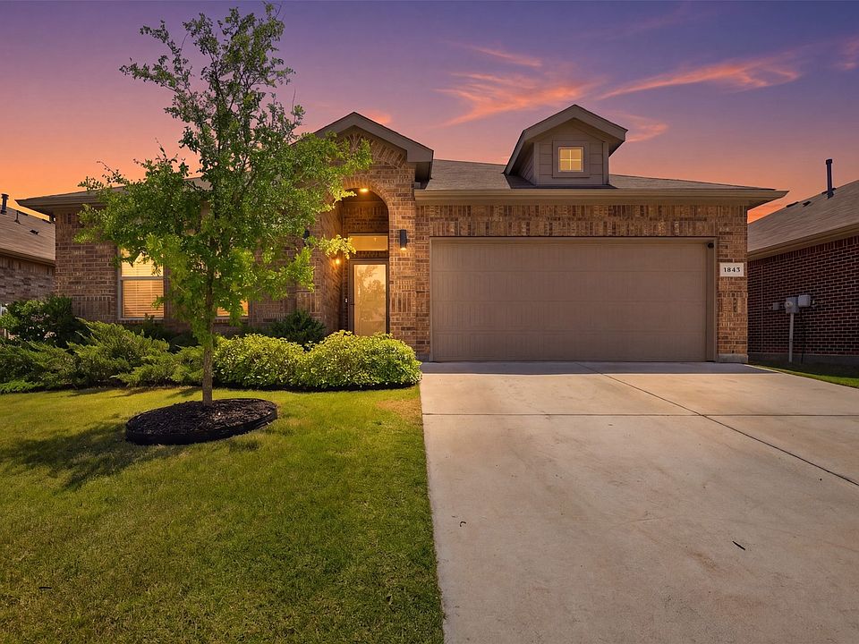 1st image of 1241 Presidio Ln