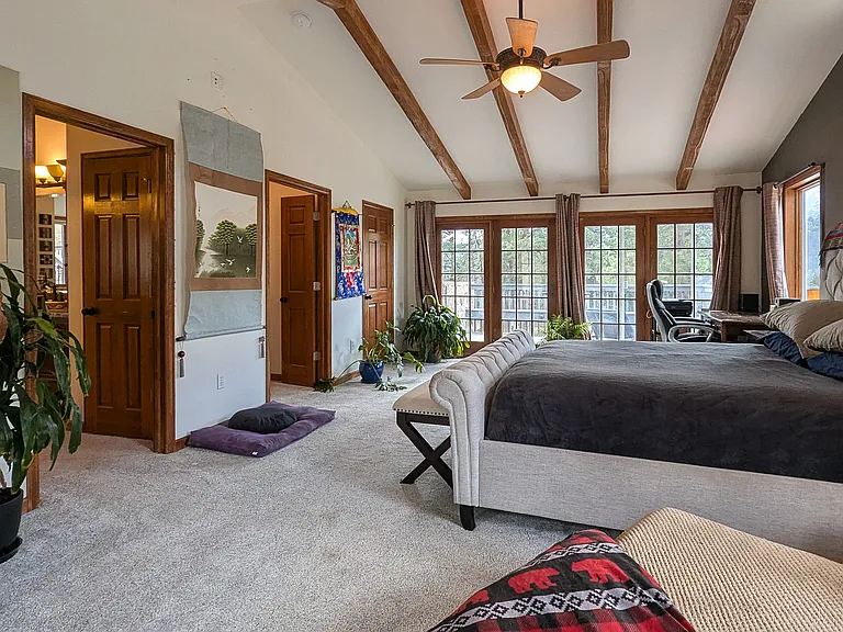 842 Lakeshore Dr — Photo 16