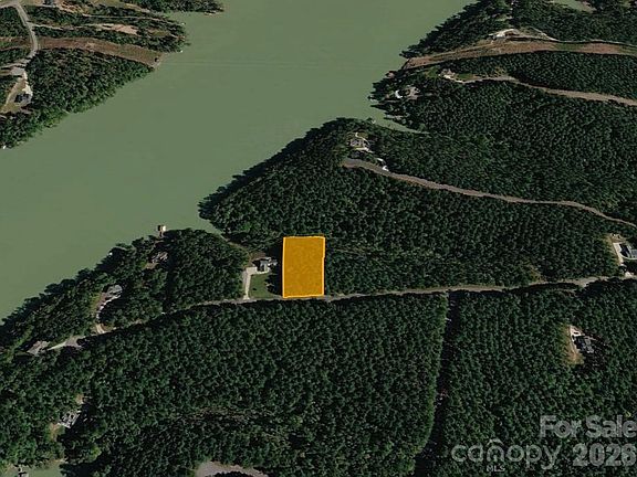 3rd image of 1318 Sunset Point Dr