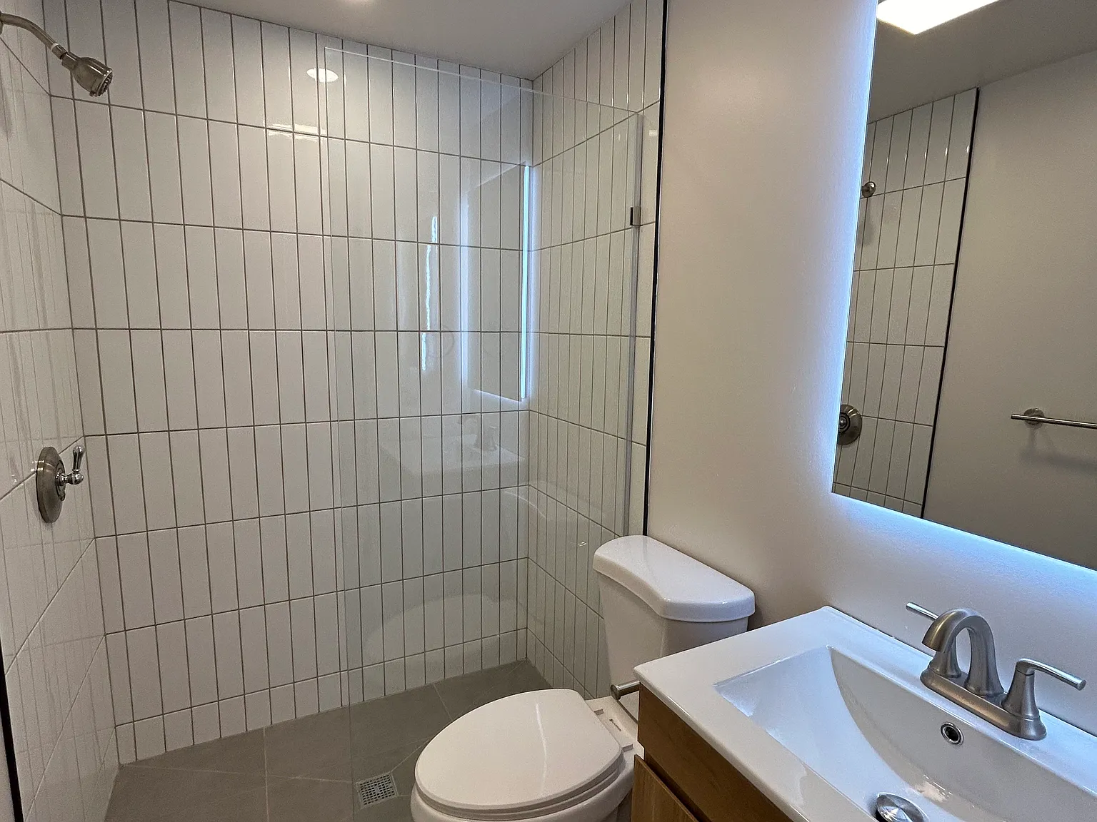 2 bed, 950 sqft, $1,700 — Photo 1
