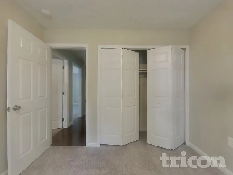 1203 Addison Ct — Photo 12