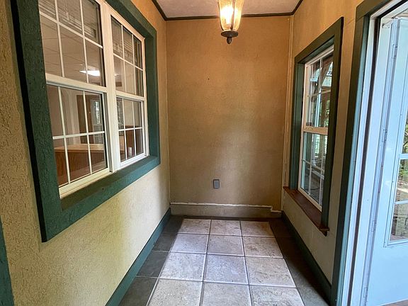 sunroom entryway