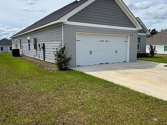 3rd image of 34 Popcorn Cir