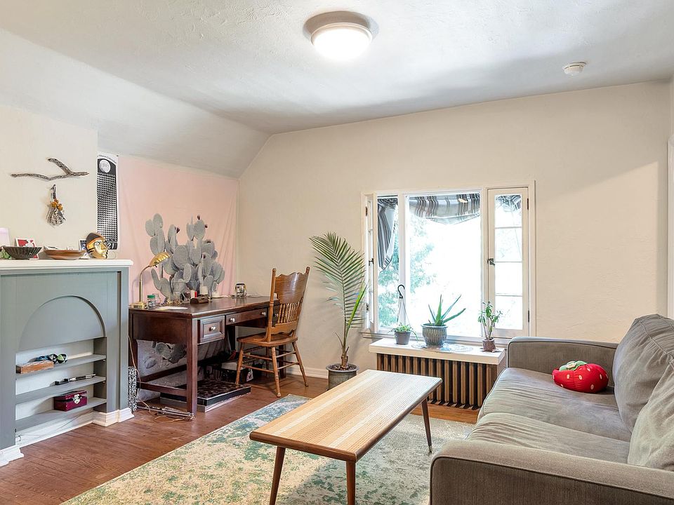 1st image of 522 N Ogden St APT 3