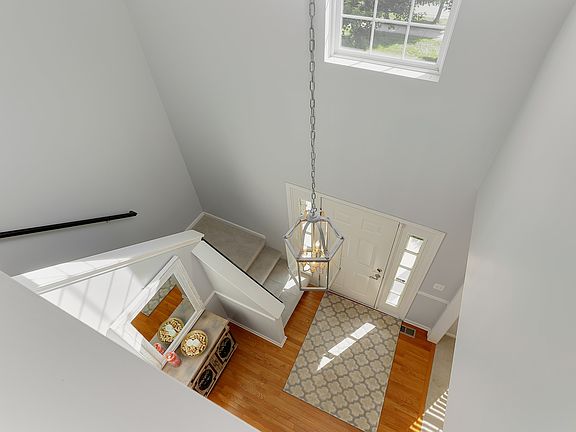 4th image of 11635 S Glenn Cir