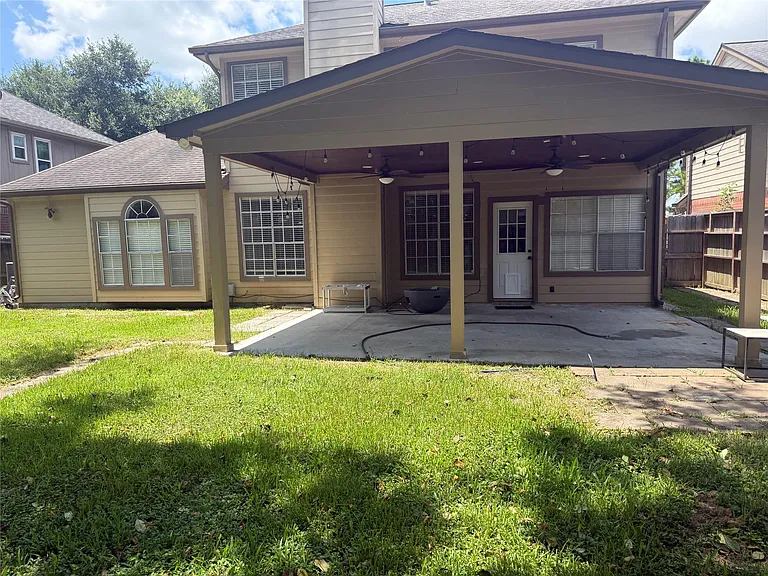 4727 Heritage Country Ln — Photo 7