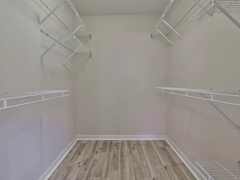 54 Vandora Dr — Photo 3