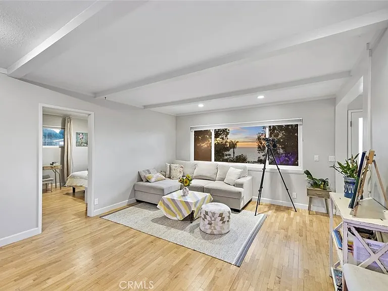 22271 3rd Ave — Photo 6
