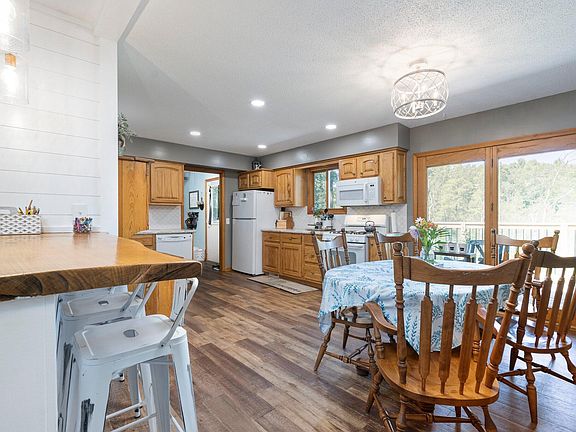 5th image of 112 Birchwood Ln