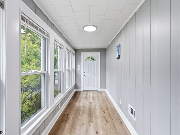 4th image of 234 Belvidere Ave #2