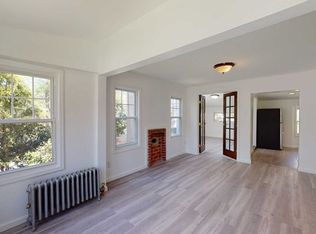 21 Franklin Ave, Oakland, NJ 07436