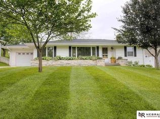 6831 Leavenworth St, Omaha, NE 68106