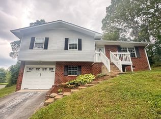 9134 Westminister Circle Dr, Chattanooga, TN 37416
