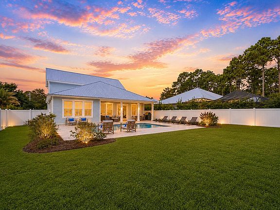 3rd image of 476 Seacrest Dr