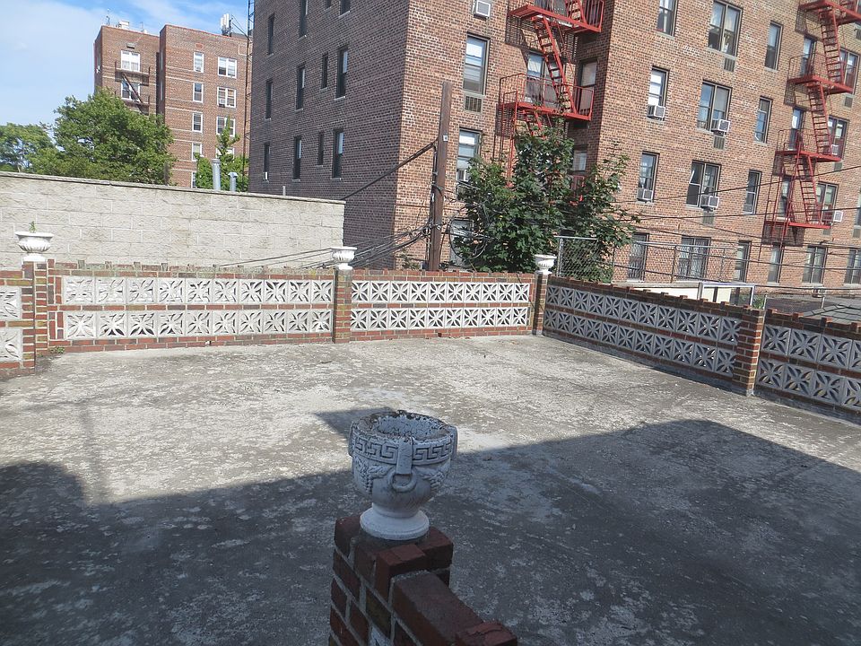 2nd image of 1811 E 29th St