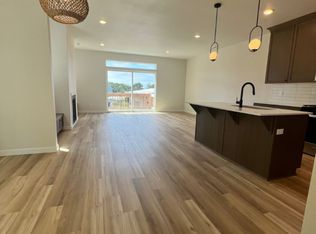 333 SE Jetty Ave, Lincoln City, OR