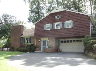 22 Locust St, Morristown, NJ 07960
