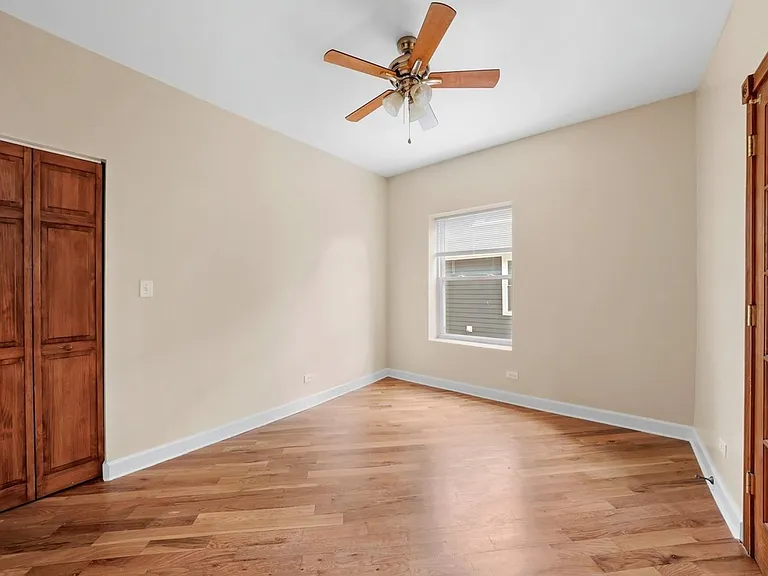 7211 N Damen Ave #2 — Photo 17
