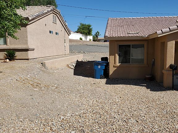 3rd image of 3654 Hollister Dr