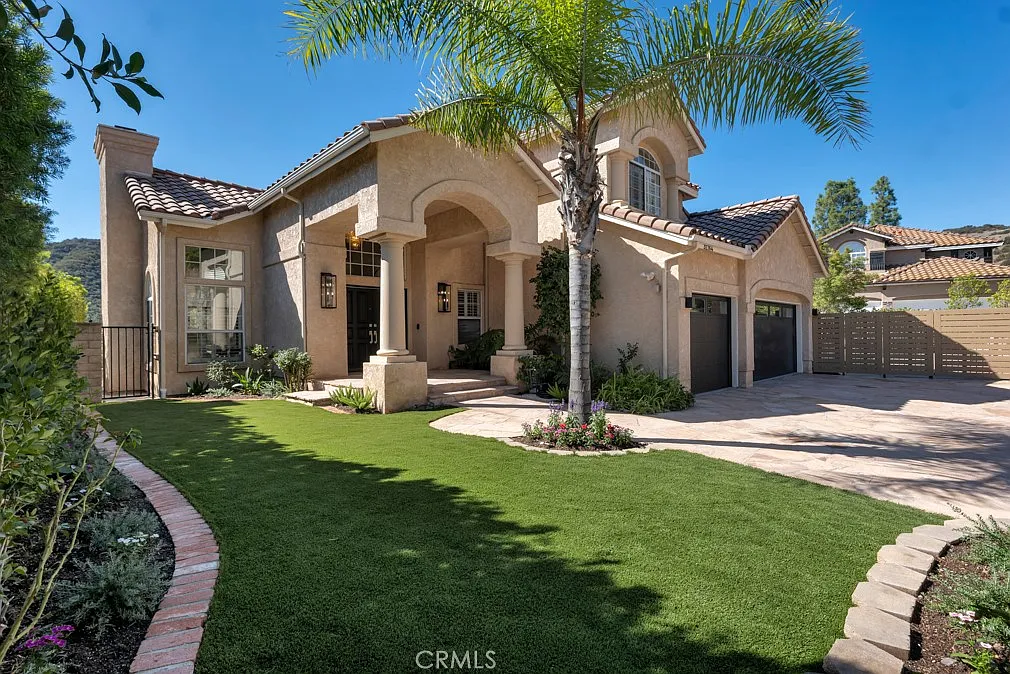 5 bed, 3719 sqft, $14,500 — Photo 1