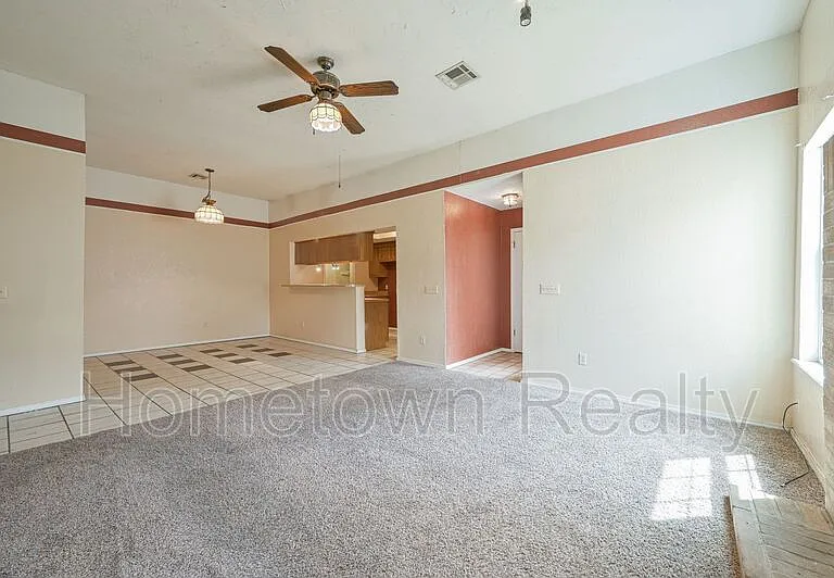 2000 Twisted Oak Cir — Photo 3