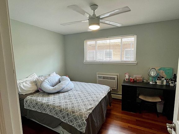 4th image of 2524 W Foster Ave #110